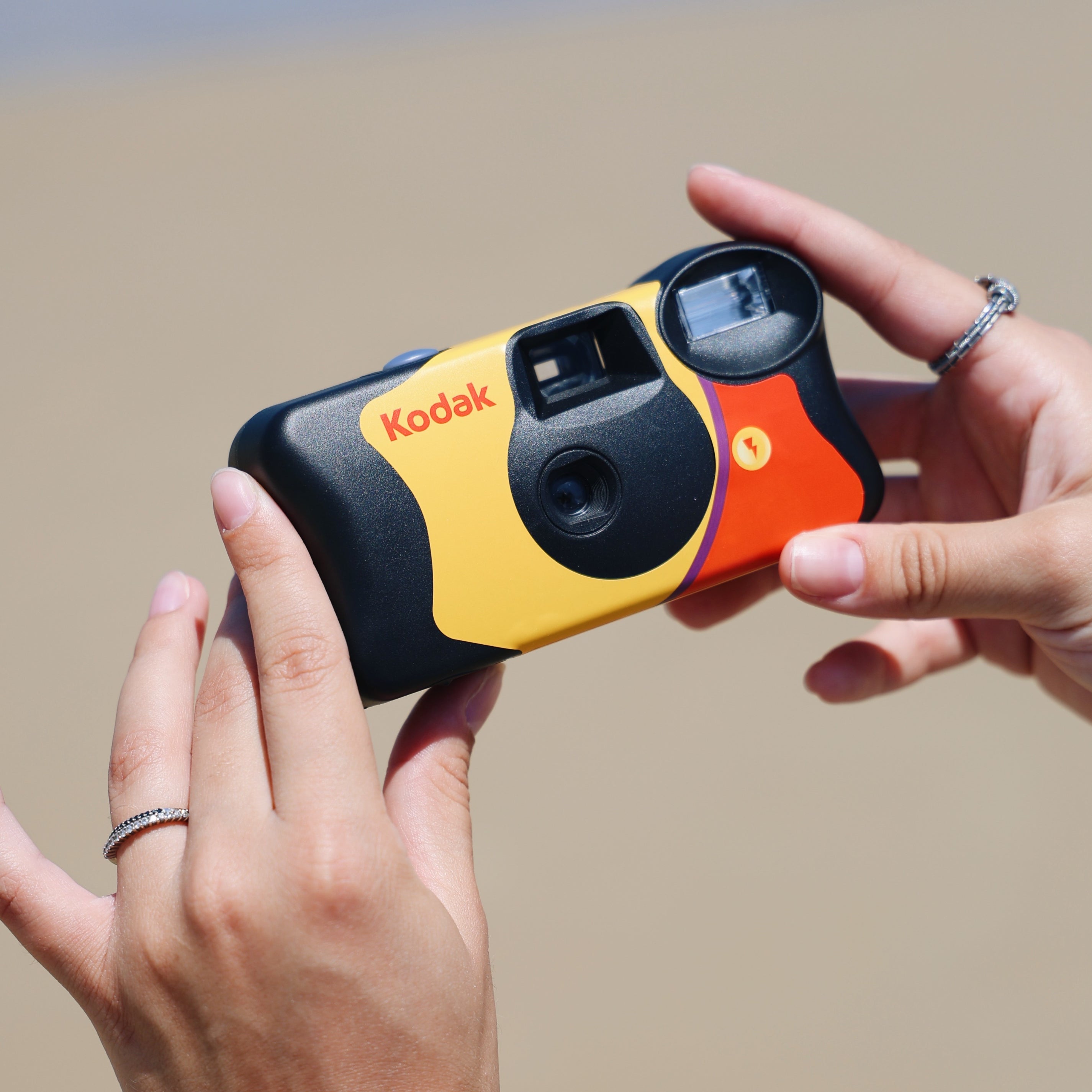 מצלמת פילם חד פעמית KODAK